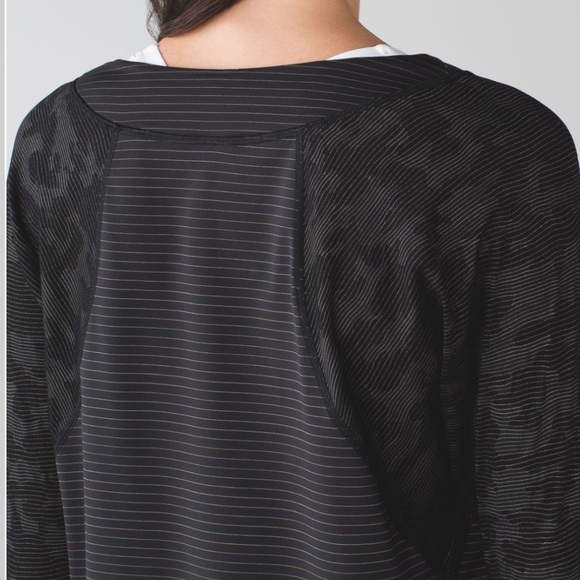 ✨Lululemon Run for Days Long Sleeve, black size 8 - Picture 13 of 13